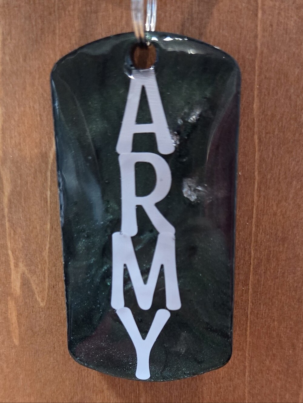 NWT Handmade Resin Military Dog Tag Keychain – US Army & American Flag